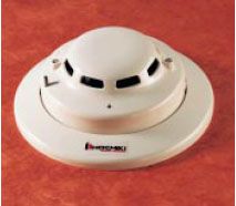 Direct wire photoelectric smoke detector